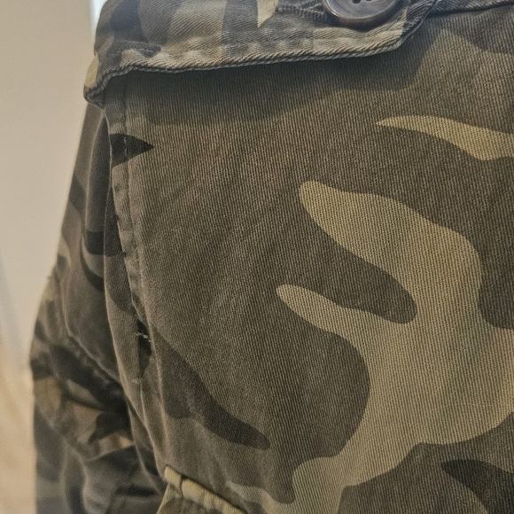 Forever 21 Camo Jacket Womens Small Green Cargo Drawstring Waist Snap Pockets - Picture 4 of 8